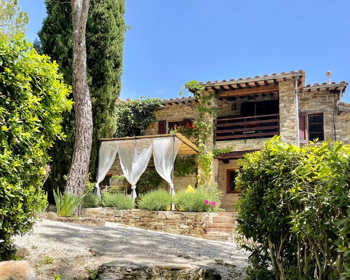 La Panoramica Gubbio - Maison De Charme - Casette E Appartamenti Self Catering Per Vacanze Meravigliose! Exteriér fotografie