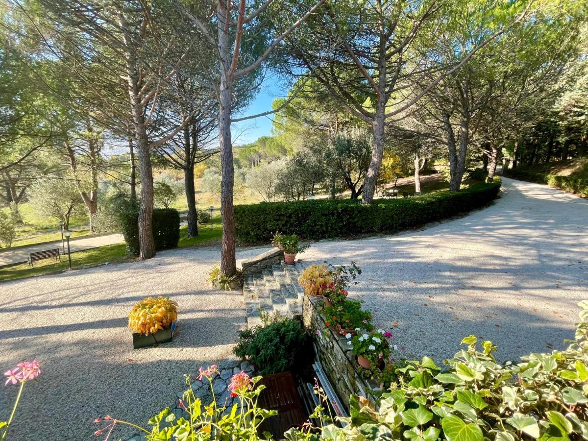 La Panoramica Gubbio - Maison De Charme - Casette E Appartamenti Self Catering Per Vacanze Meravigliose! Exteriér fotografie