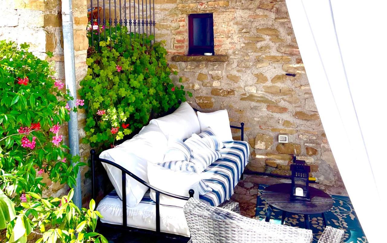 La Panoramica Gubbio - Maison De Charme - Casette E Appartamenti Self Catering Per Vacanze Meravigliose! Exteriér fotografie